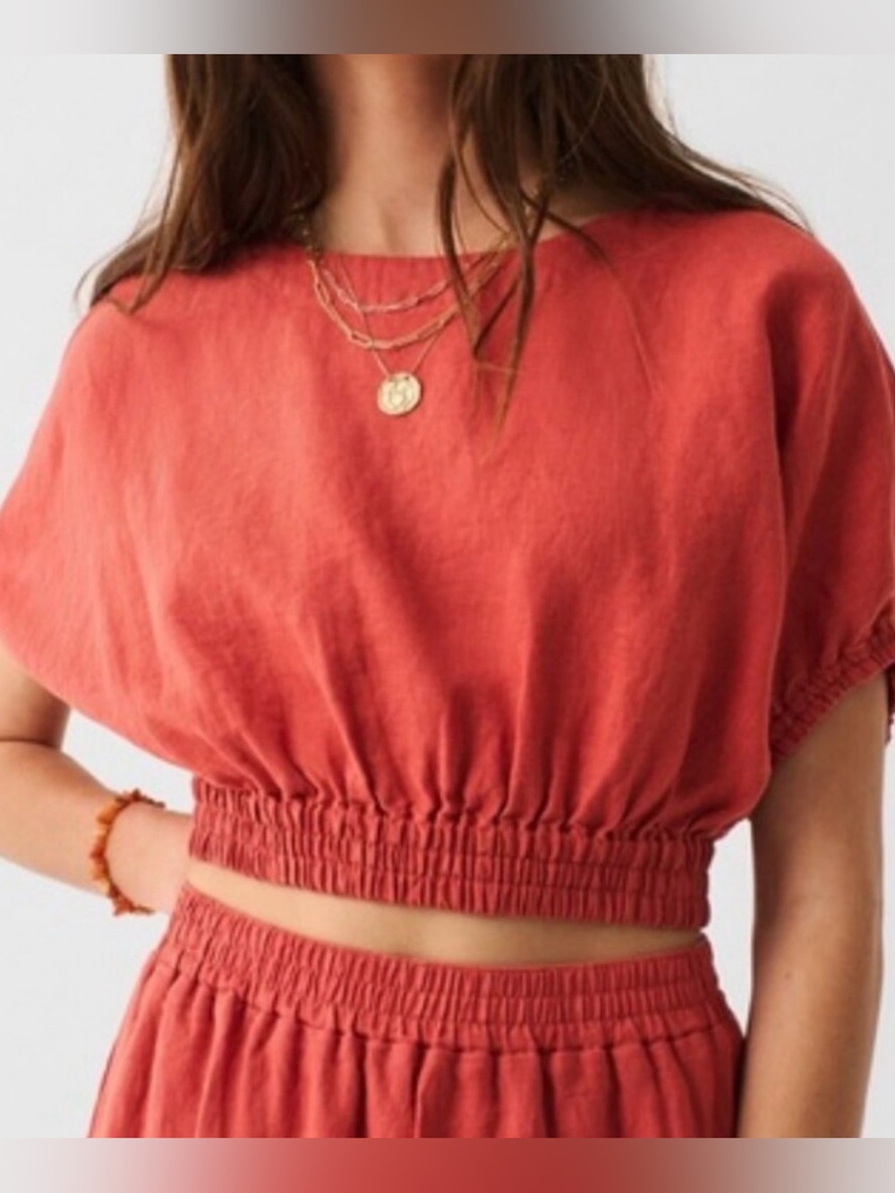 Faherty Woman’s Cropped Linen Top in Rust Orange